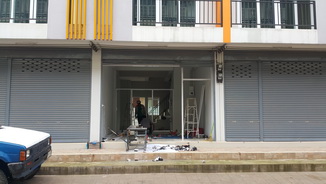 งานกระจก ฝ้า เพดาน.